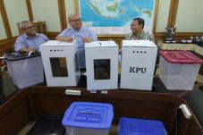 Masyarakat Masih Bingung...