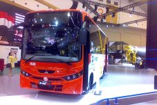 Mitsubishi Fuso FE 84...