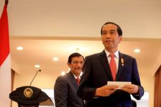 Sikap Jokowi Soal Merah...