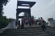 Jembatan Kota Intan,...
