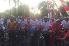 Warga Madiun Rayakan...