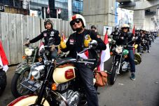 Royal Riders Bangkitkan...