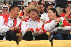 Soal Bendera Terbalik,...