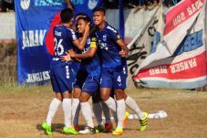 Gulung Persis, PSIS...