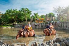 Empat Tempat Wisata...