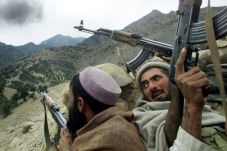 Kutuk Trump, Taliban:...