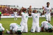 Redam Vietnam, 10 Pemain...