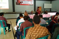 MPR Akan Gunakan Komik...