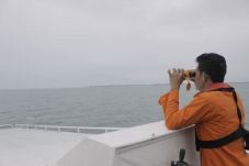 Kapal Perang Indonesia-Singapura...