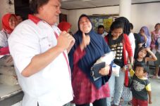 Didatangi Perindo, Warga...