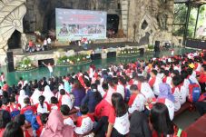 Djarot Ingin Anak Tidak...