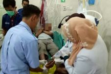 Lawan Polisi dengan...