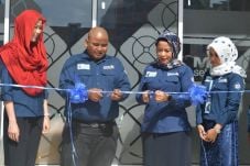 Garap Pasar Syariah,...
