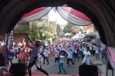Ratusan Warga Krekot...
