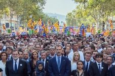 Raja Spanyol Pimpin...
