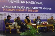 Menkominfo Tegaskan...