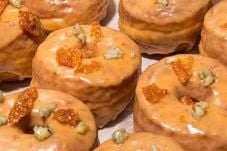Kedai Ini Hadirkan Donat...