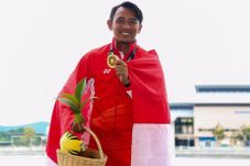 Zahidi Putu Rebut Emas...