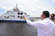 Tinjau Pelabuhan Ceremai,...