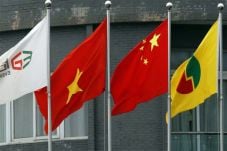 Meski Tegang, China...