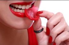 Waspada! Oral Seks Bisa...