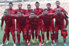 Timnas Berduka, Satu...