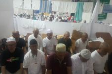 Tim Kesehatan Haji Khusus...