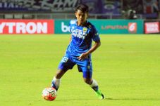 Ikut Temani Persib ke...