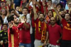 Isco Bawa Spanyol Ungguli...