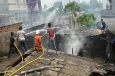 Si Jago Merah Mengamuk...