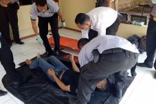Dikira Tidur, Wawan...