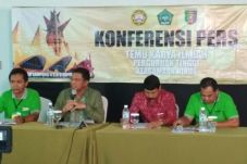 550 Dosen dan Mahasiswa...