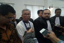 Kesaksian Ahli Hukum...