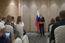 Putin Sayangkan Rendahnya...