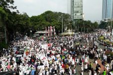 Pendemo: Muslim Rohingya...