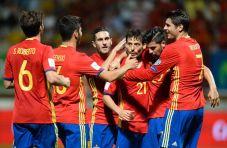 Spanyol Pesta Gol di...