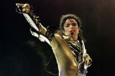 Album Baru Michael Jackson...