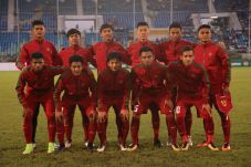 Susunan Pemain Indonesia...