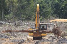 Proyek Waduk di Bandar...