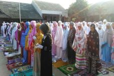 Peduli Muslim Rohingya,...