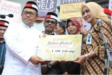 Diawali Aksi Jalan Kaki,...