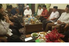 Wasekjen PDIP dan Kiai...