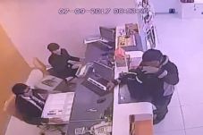Perampok Ini Minta Maaf...