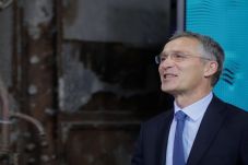 NATO: Korut Berbahaya,...