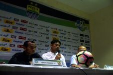 Nyaris Kalahkan Persib,...