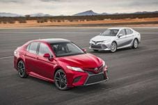 Toyota Siapkan Camry...
