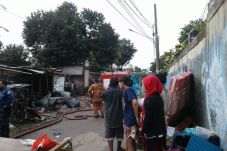 Lapak Penampungan Barang...