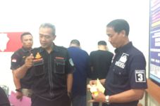 Jadi Pengedar Sabu,...