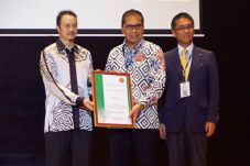 Luar Biasa, Kota Makassar...