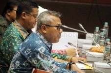 KPU Berencana Undang...